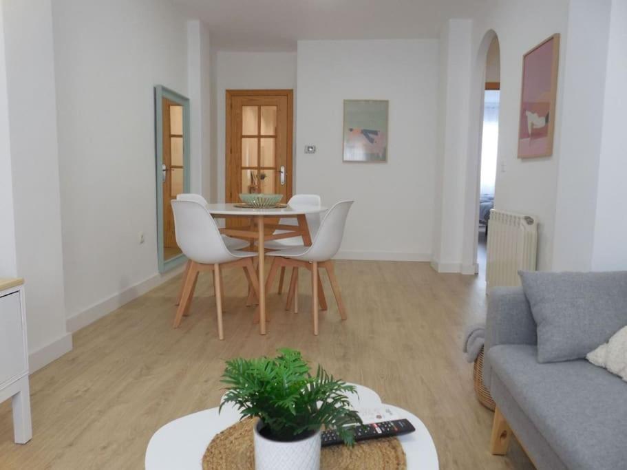Precioso Piso De 2 Habitaciones 아르미야 외부 사진