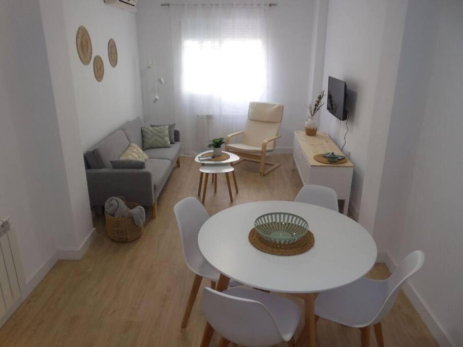 Precioso Piso De 2 Habitaciones 아르미야 외부 사진